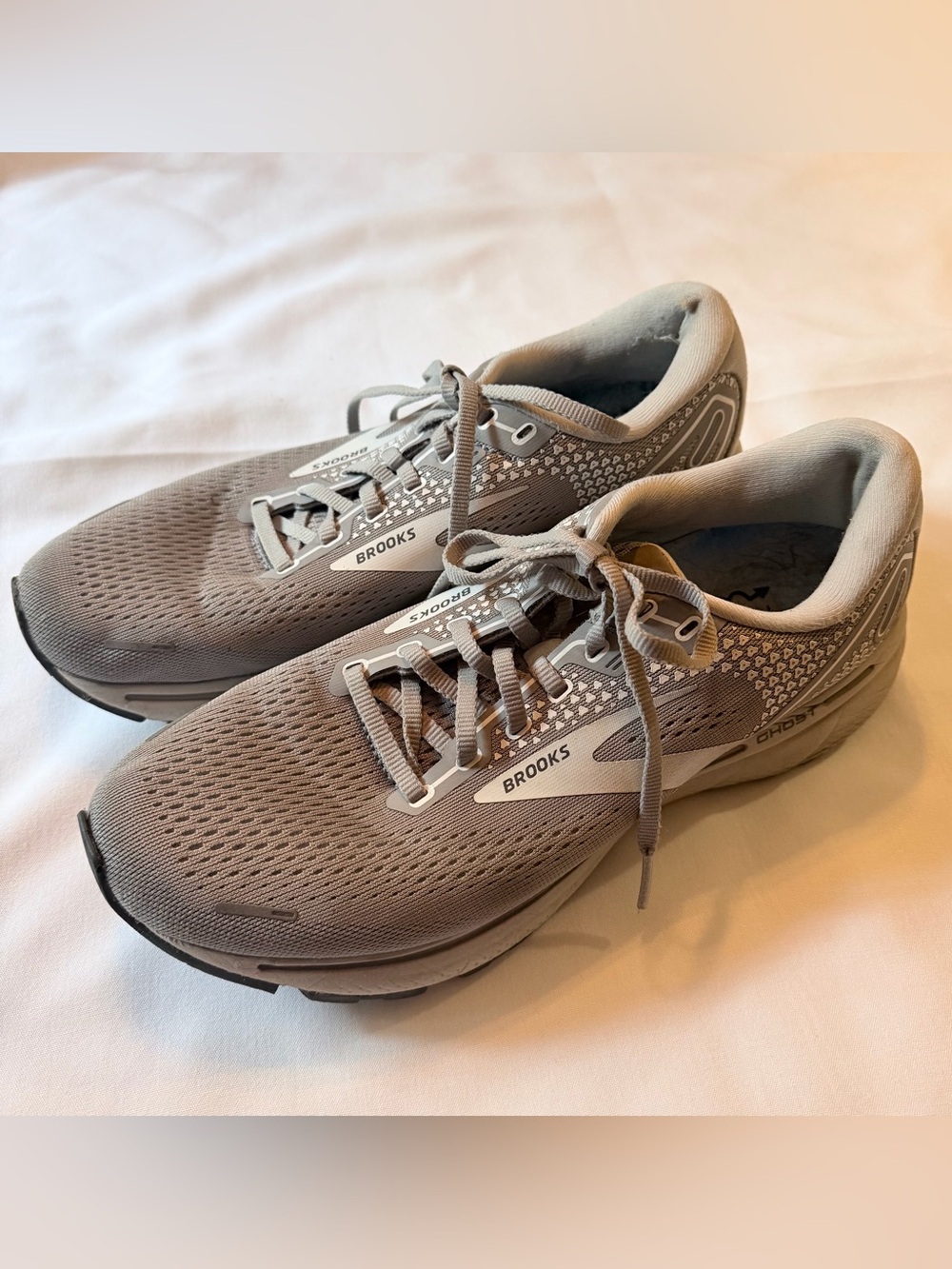 Brooks Ghost 14 Gray Low Top Lace-Up Breathable Mesh Sneakers Rubber Outsole